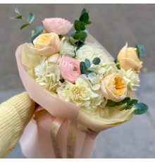 Букет квітів «Ніжний дотик»