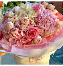 Букет «Пелюстки кохання»