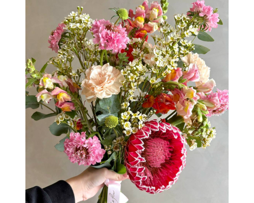 Букет «Bloom Essence»