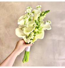 Свадебный букет «В объятиях любви»