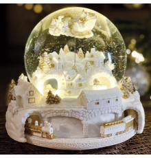 Музична біла снігова куля MMM | З машинками, Сантою, що літає, і вогниками - 15 см
