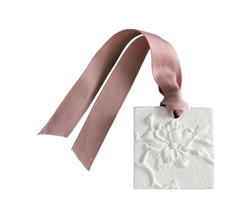 Набір аромакаменів Mathilde M | Мішечок з 3 ароматизованими прикрасами - Чайна квітка / Fleur de Thé - 13 x 18 см