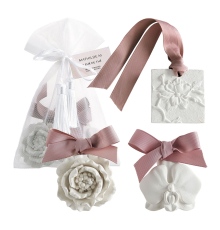 Набір аромакаменів Mathilde M | Мішечок з 3 ароматизованими прикрасами - Чайна квітка / Fleur de Thé - 13 x 18 см