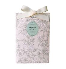 Ароматизована саша Mathilde M | Фрезія насолода / Freesia Délice - 11,5 x 17 см